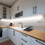 Modern Bay