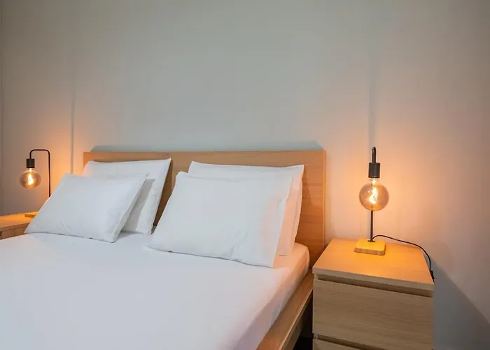 Modern Bay Lejlighed