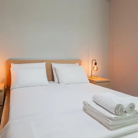 Modern Bay Lägenhet