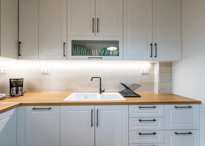 Modern Bay * Kalamata